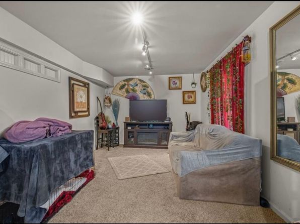 87A Tollefs Ln