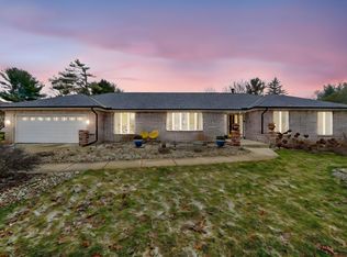 17202 Pencross Dr, Granger, IN 46530