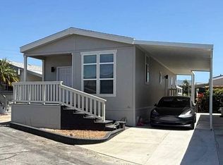 903 W 17th St SPACE 24, Costa Mesa, CA 92627