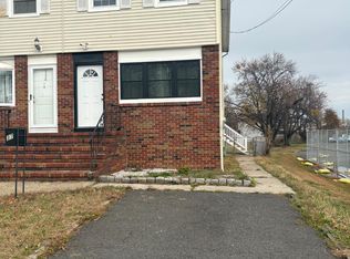 37 Irving St, Carteret, NJ 07008