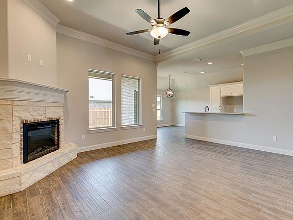 5th image of 276 Jacinth Ln