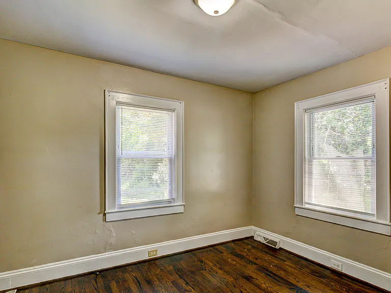1006 Delview Rd — Photo 5