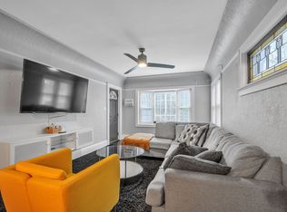 3015 S 6th St, Milwaukee, WI 53215