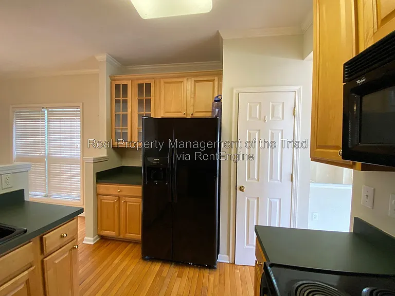 5101 Ivystone Ln — Photo 14