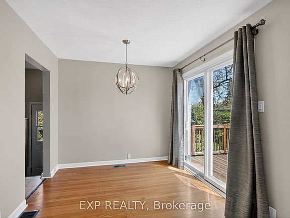 5th image of 31 Barlyn Ave