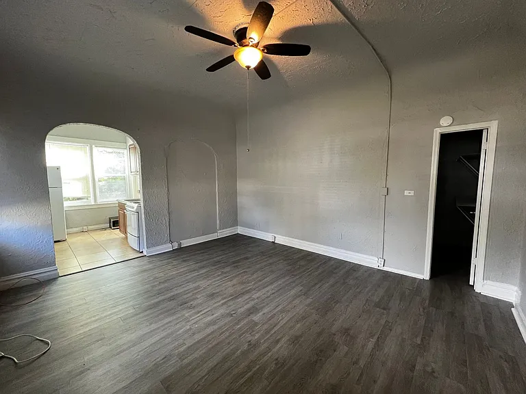 Stetson Apartments — Photo 5