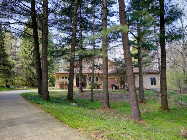 3678 W Primilia Ln, Jackson, MI 49201