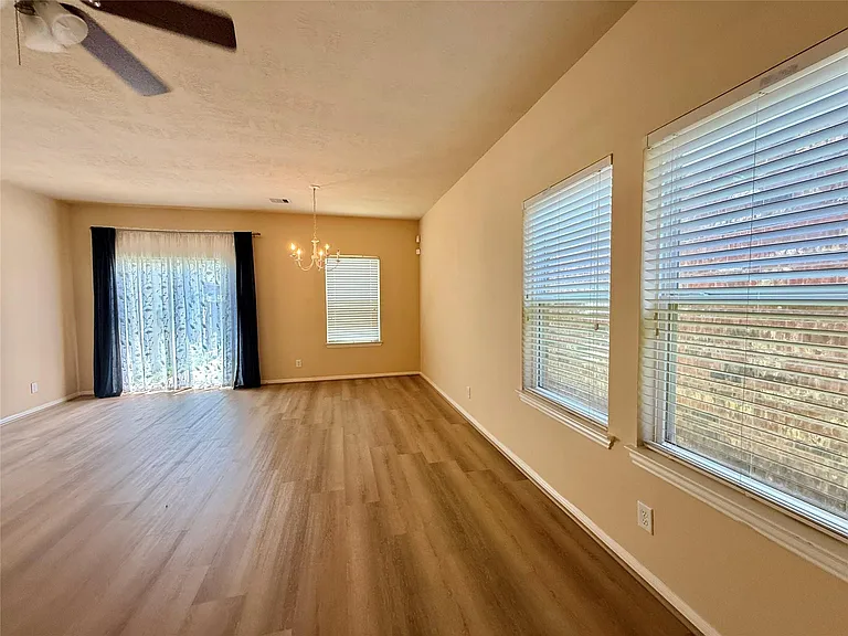 8206 Malago Point Dr — Photo 7