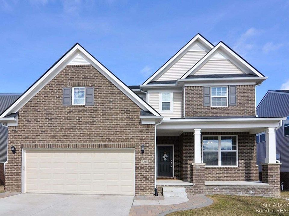 1st image of 735 Groveland Cir