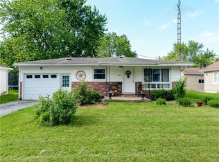 209 E Louis St, Sullivan, IL 61951