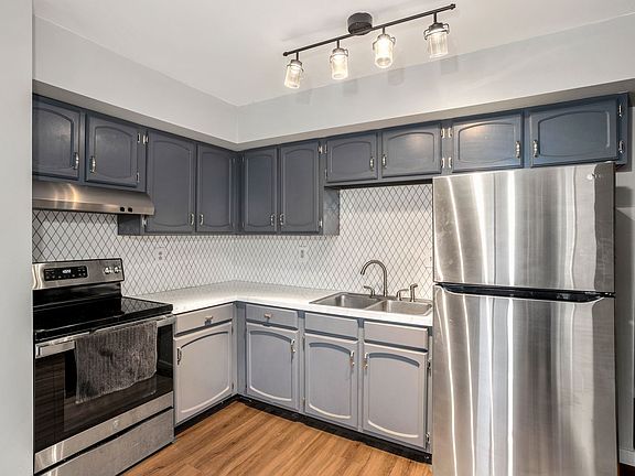 4th image of 1647 Jennie St #1149