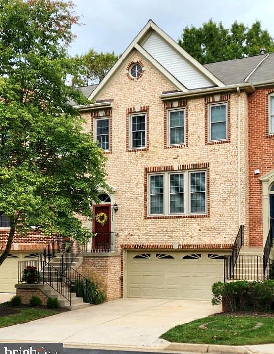 2nd image of 10440 Courtney Dr