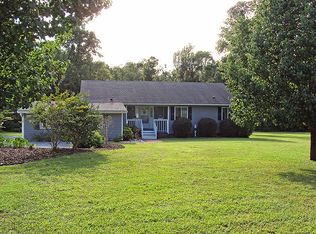 202 Cedar Ave, Hampstead, NC 28443