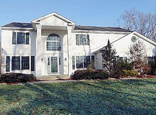 135 Oak Leaf Rd, Berlin, NJ 08009