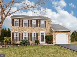 606 Wexford Ct, Royersford, PA 19468