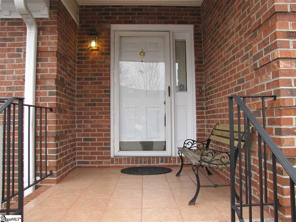 2nd image of 2808 E North St Unit 14