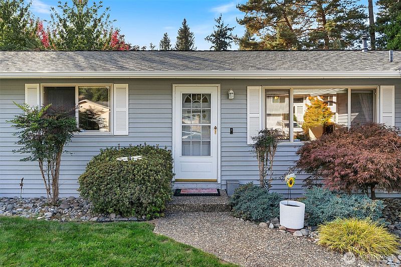 3rd image of 17104 24th Avenue SE
