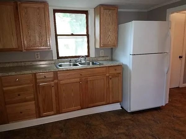 43 Edwards Rd — Photo 4