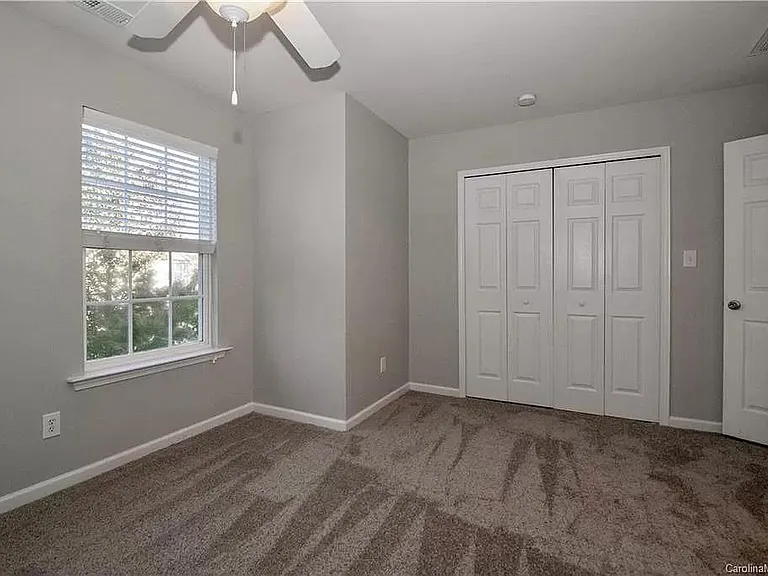 10653 Trolley Run Dr — Photo 9