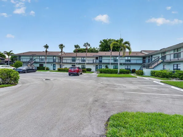 35 Greenbrier St #6-104, Marco Island, FL 34145