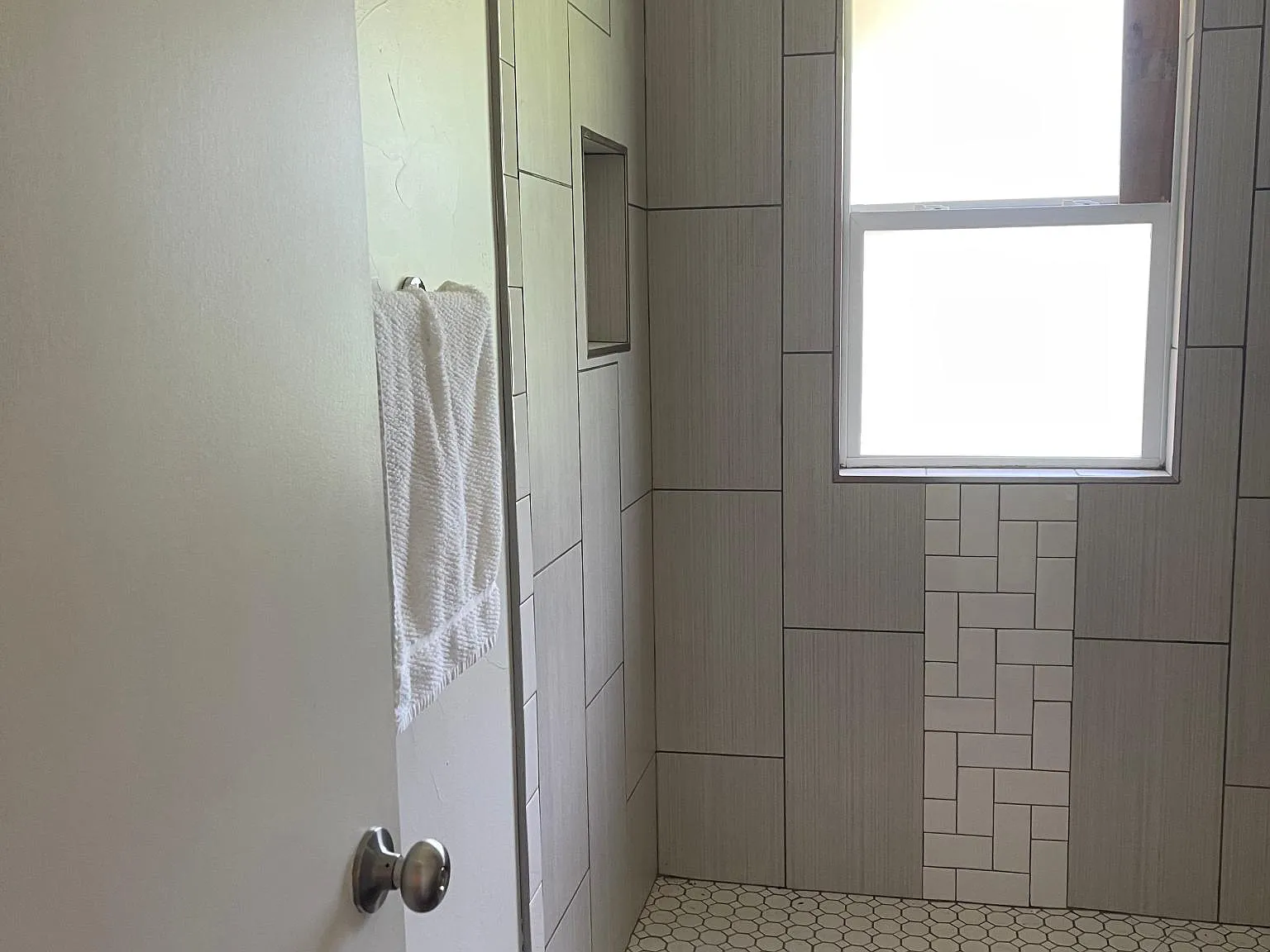 2515 N Fonshill Ave — Photo 4