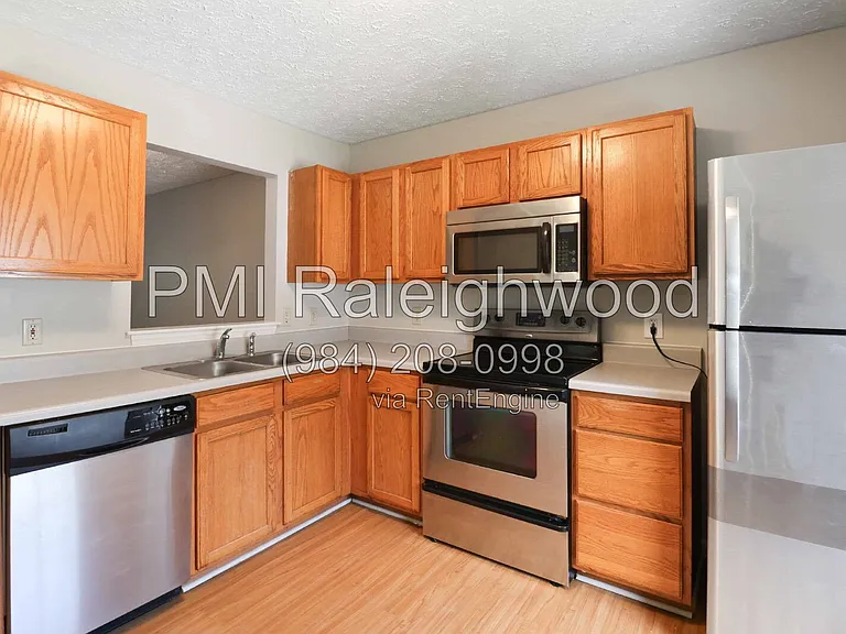 1709 Calypso Ct — Photo 7