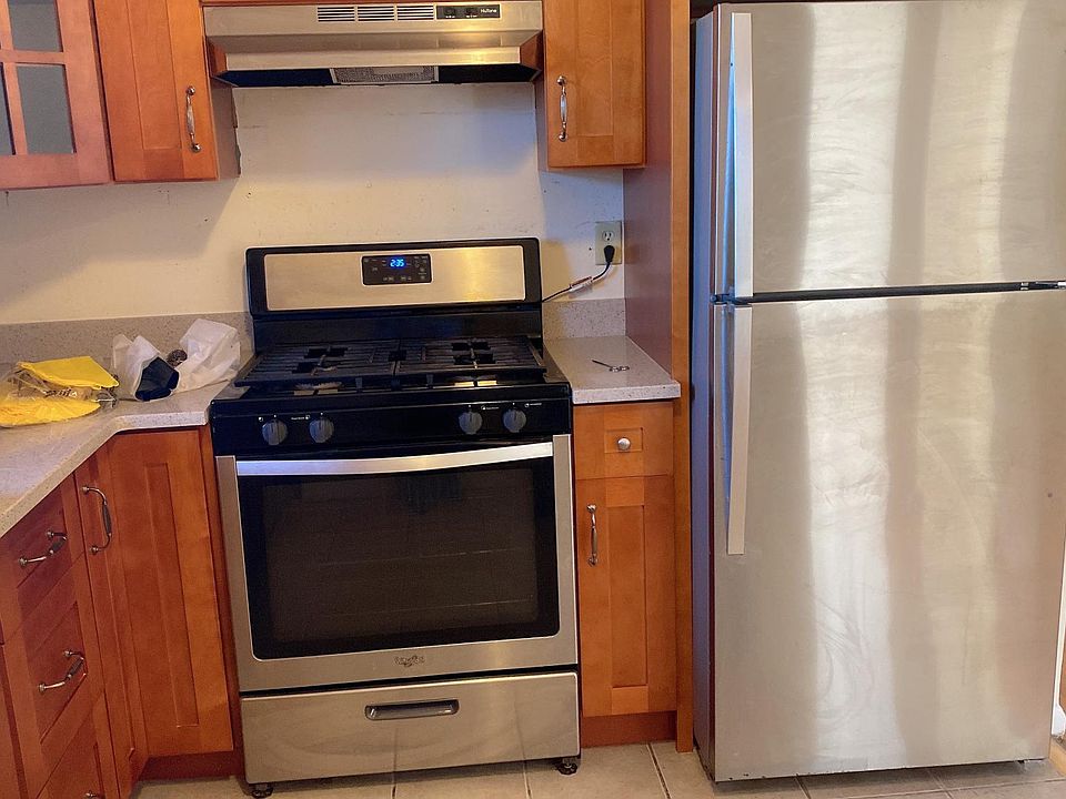 1st image of 2320 Wickham Ave #2