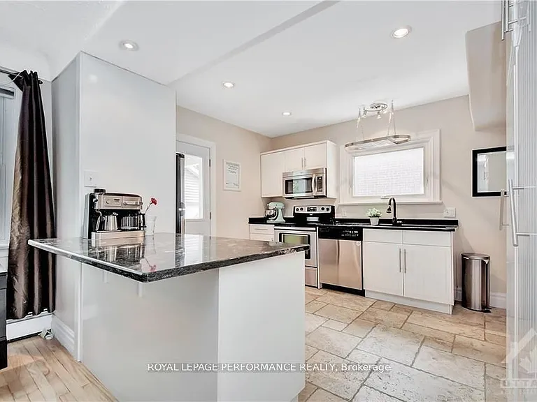 48 Hawthorne Ave — Photo 9