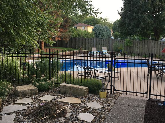 Built in fire pit 