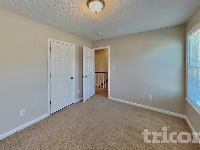 60 Rodney Ct — Photo 11