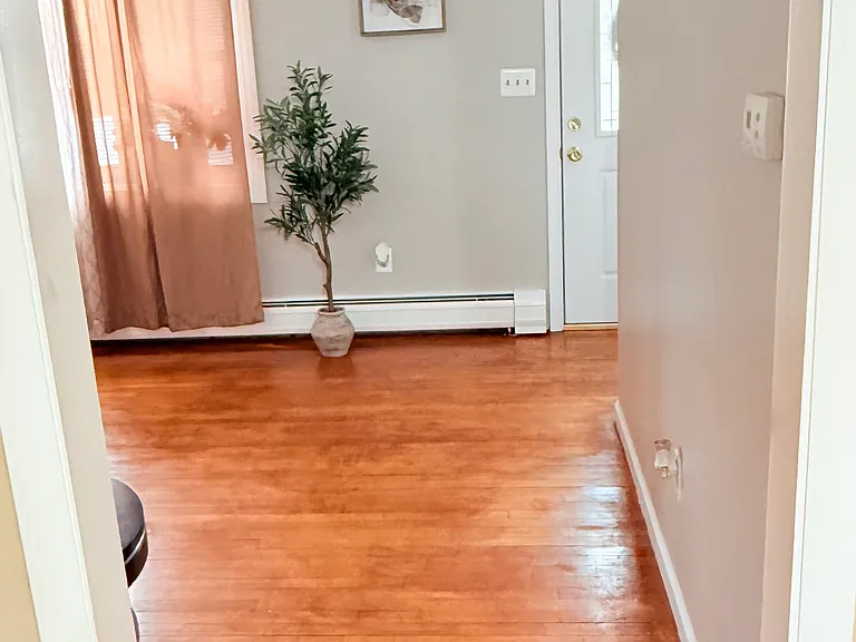 30 San Pedro Ave — Photo 19