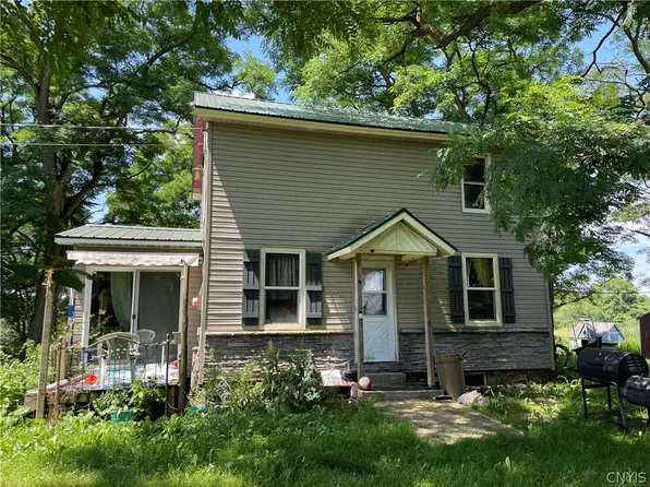 57 Springbrook Rd, Pulaski, NY 13142