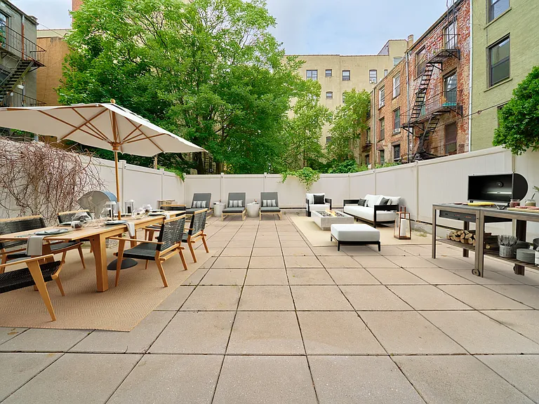 329 Pleasant Ave #1A — Photo 3