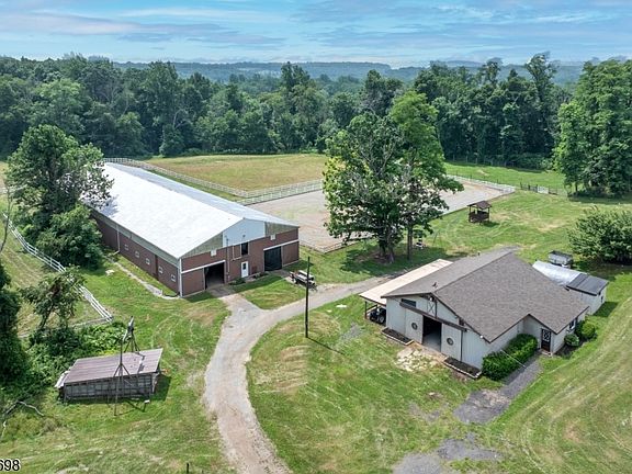 2nd image of 313 Union Brick Rd