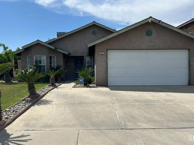 1941 Vassar St, Delano, CA, 93215