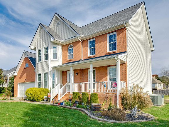 4th image of 317 Wexford Pl