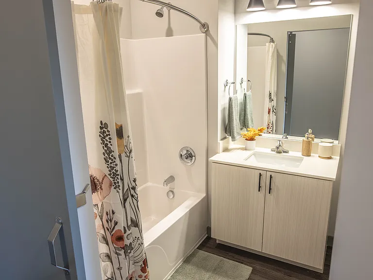 605 S 4th St #414 — Photo 7