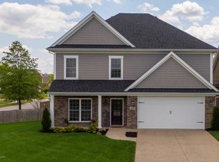 8828 Stara Way, Jeffersontown, KY 40299