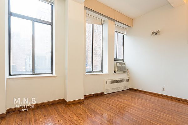 1st image of 31 E 31st St #8G