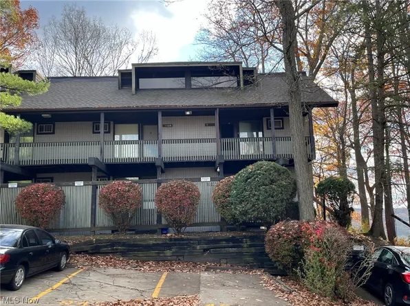 952 Snowfall Spur #37C, Akron, OH 44313