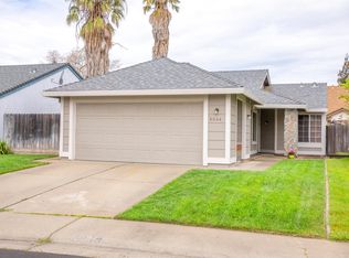8044 Dusenberg Ct, Sacramento, CA 95828