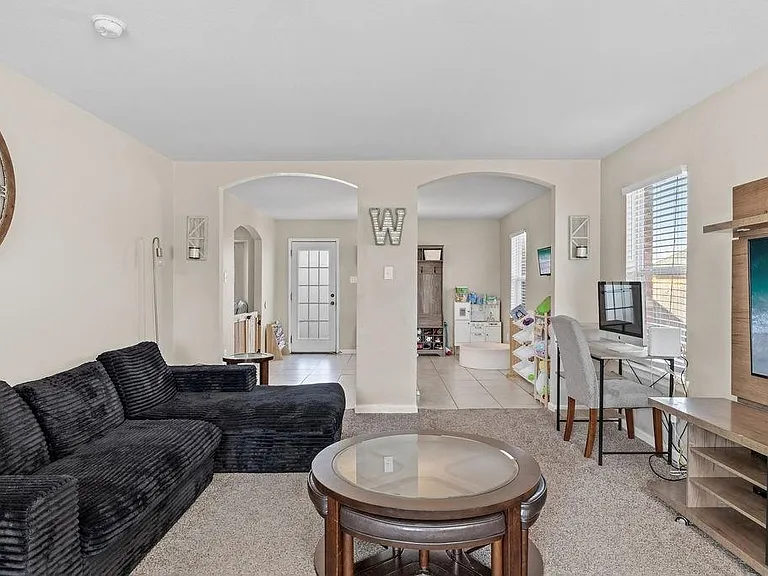 2702 Maci Ct — Photo 4