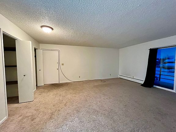 5th image of 4953 Dartmouth Dr