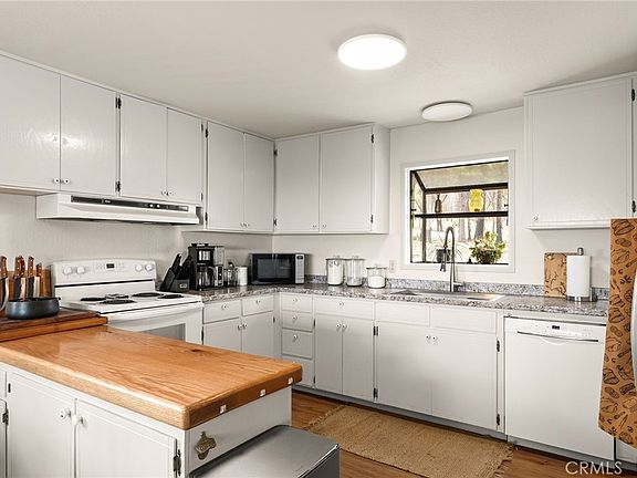 4th image of 490 Vilas Rd