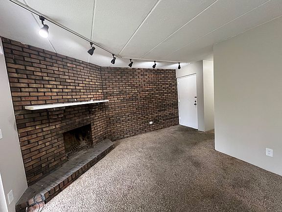 2nd image of 2571-2587 Lafeuille Ave #1