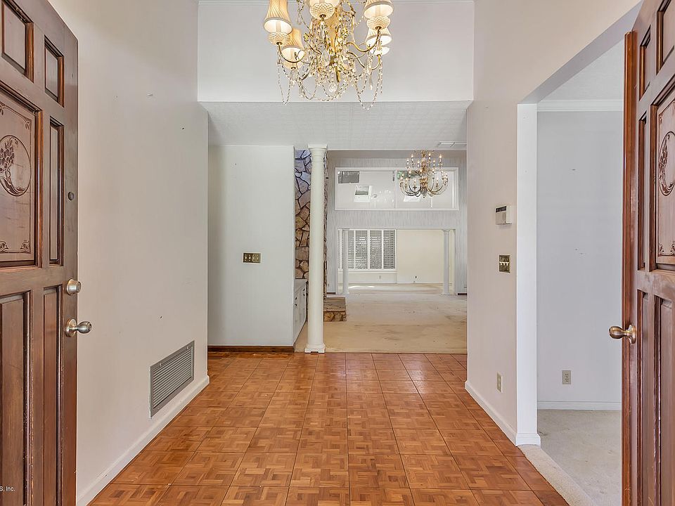 1st image of 2545 Spreading Oaks Ln