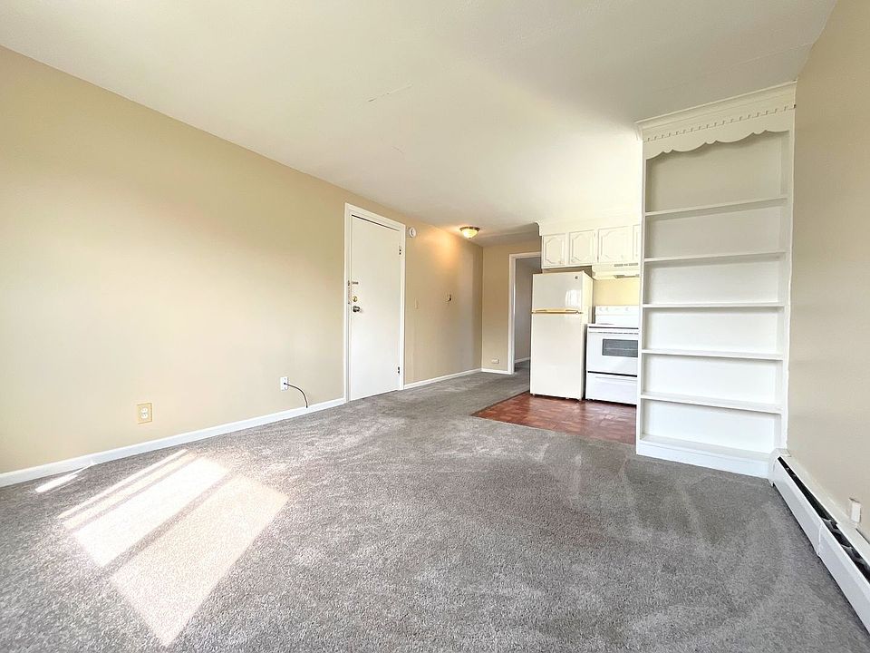 1st image of 2662 Sheridan Dr Unit 3