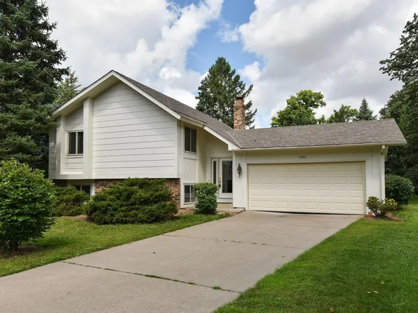 7240 Timber Ln N, Maple Grove, MN 55369