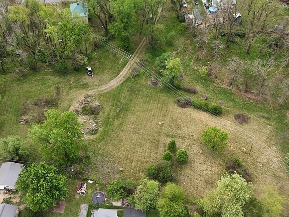 2nd image of 745 Peppers Ferry Rd