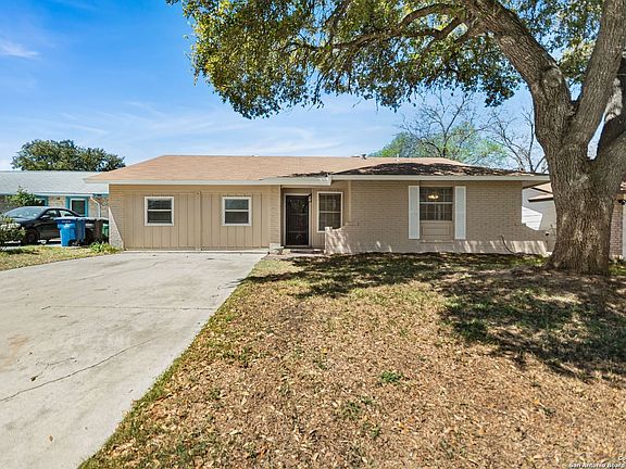 2nd image of 12027 El Sendero
